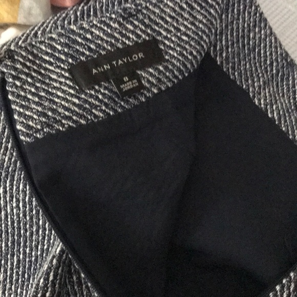 Ann Taylor navy blue skirt. - Picture 2 of 2